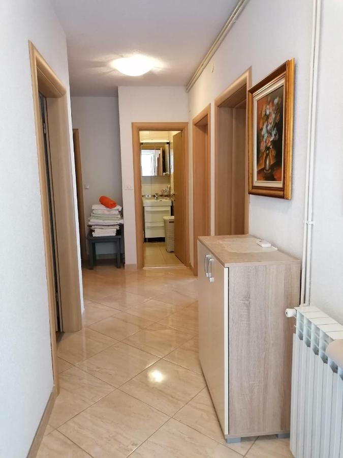 Guest House Lucija Makarska Exteriör bild
