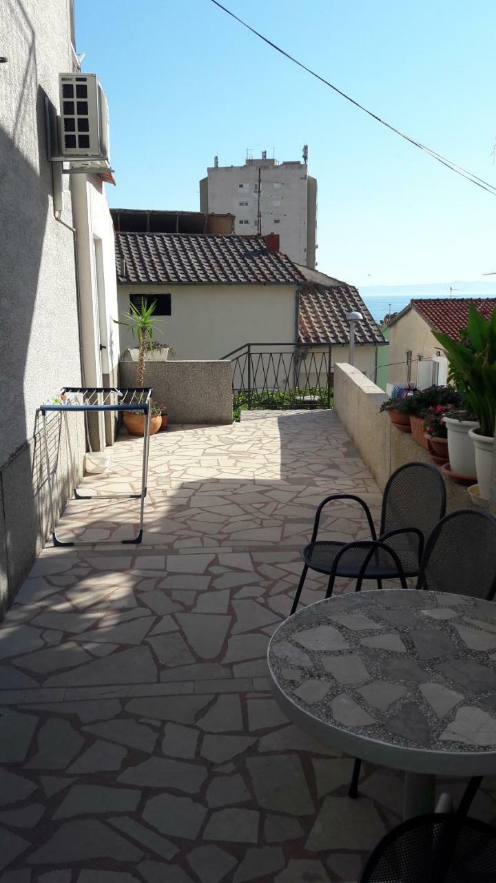 Guest House Lucija Makarska Exteriör bild